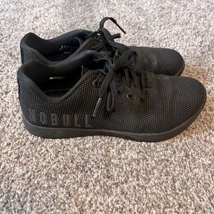 Nobull women’s all black trainer size 9